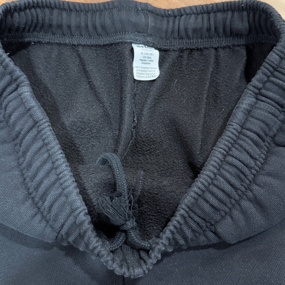 VS PINK • black sweatpants (XL) - Picture 3 of 3